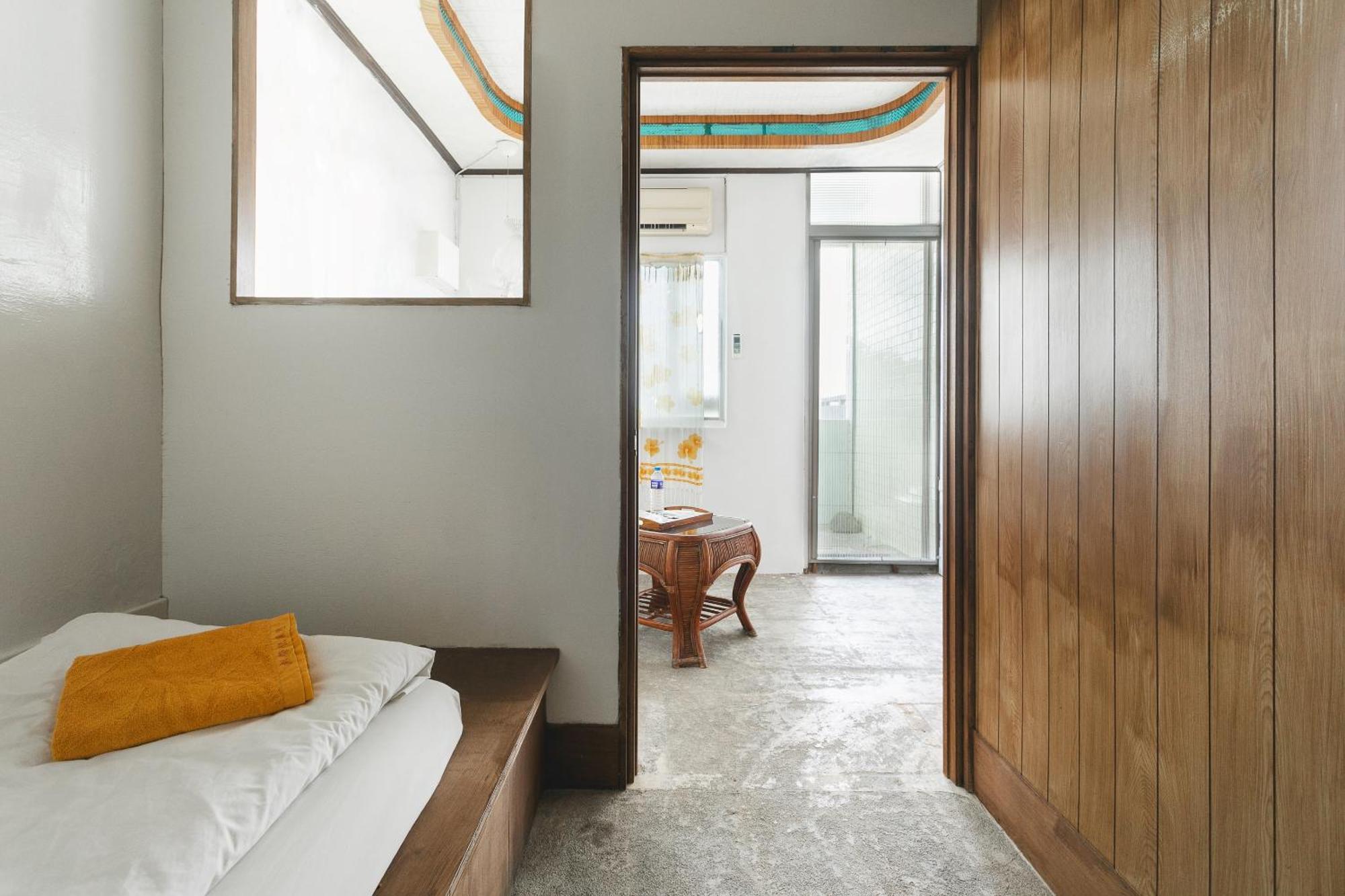 Tropical Low Boundary B&B Donghe Eksteriør billede